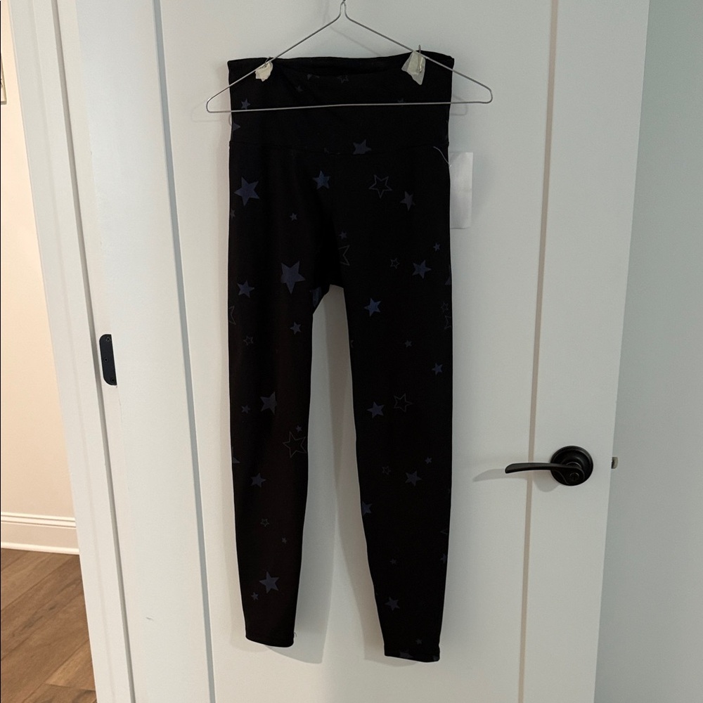 Old Navy Black Leggings with Star Print